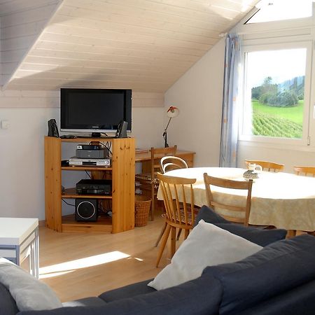 Appartment Aux Lilas Les Geneveys-sur-Coffrane Exterior photo
