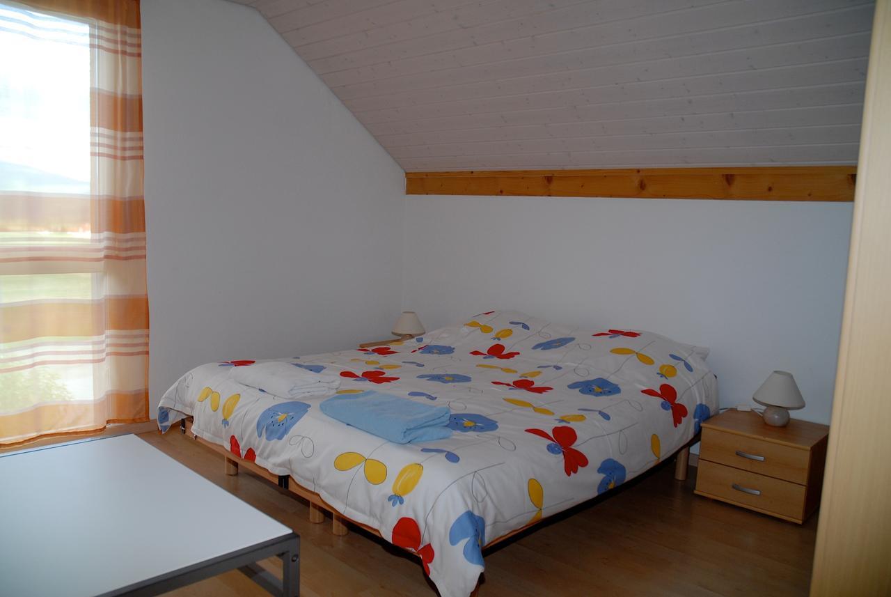 Appartment Aux Lilas Les Geneveys-sur-Coffrane Exterior photo